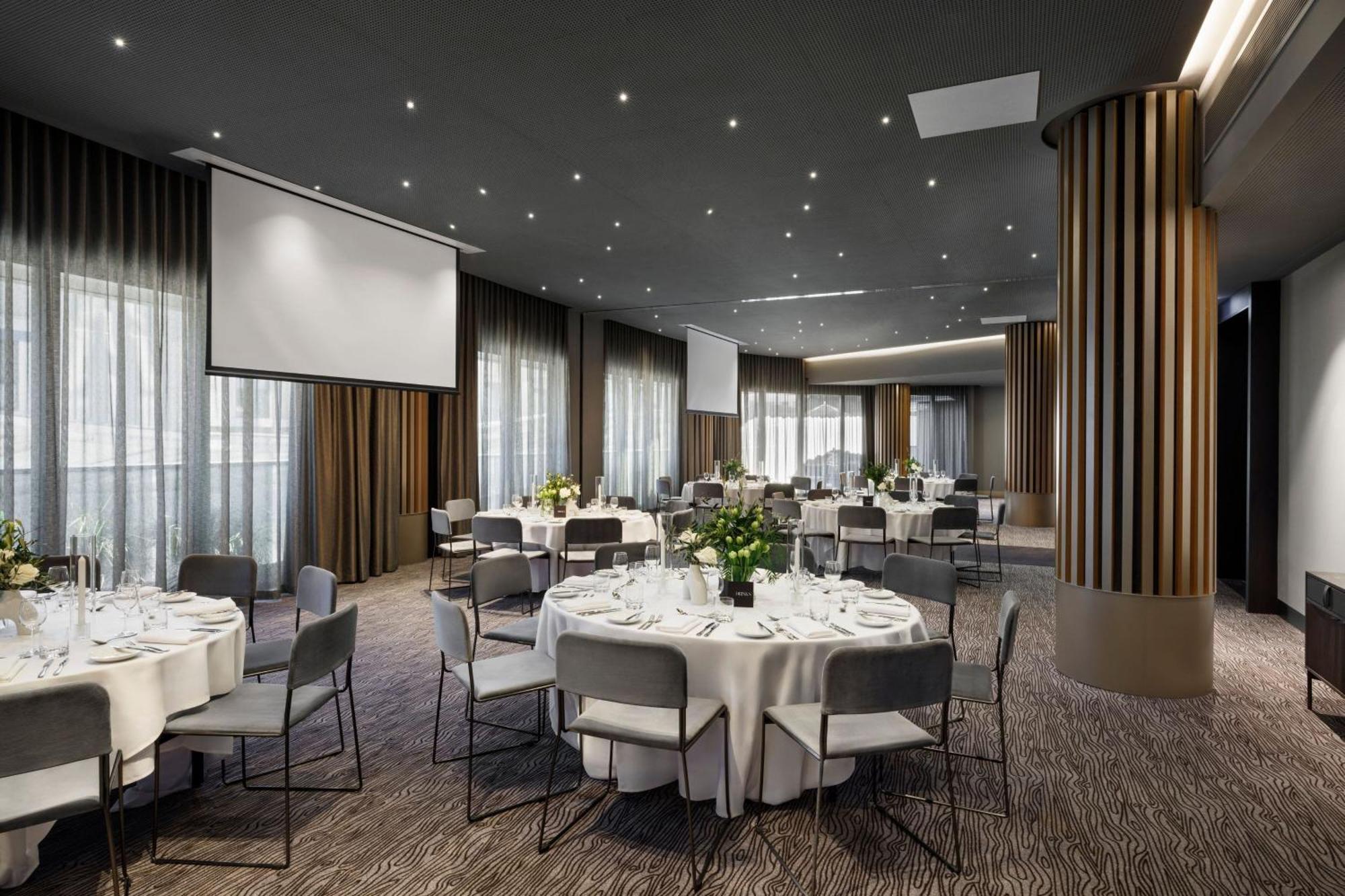 Melbourne Marriott Hotel Docklands Exterior photo The Westin Ballroom